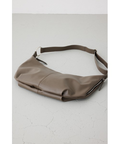 AZUL by moussy(アズールバイマウジー)の「合皮ショルダーBAG(ショルダーバッグ・メンズ・ブラック/グレー・FREE)」の22枚目の写真