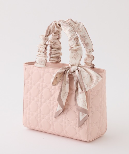 one after another NICE CLAUP（ワンアフターアナザーナイスクラップ）の「キルティングギャザーハンドルトートバッグ（トートバッグ・レディース・ピンク/ブラック/アイボリー/サックスブルー・FREE）」の6枚目の写真