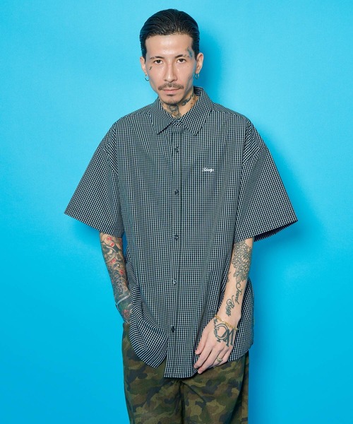 Subciety(サブサエティ)の「Essential mini check shirt(シャツ/ブラウス・メンズ・ホワイト/ブラック/ブルー・X-SMALL/SMALL/MEDIUM/LARGE/X-LARGE/XX-LARGE)」の21枚目の写真