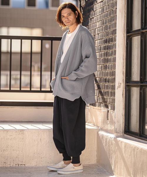 CAMBIO(カンビオ)の「mcg3761-Airy Sheer Knit Buttonless Cardigan ニットカーディガン(S63926cmb)(カーディガン/ボレロ・メンズ・ブラック/グレー/ロイヤルブルー/キナリ・S/M/L)」の7枚目の写真