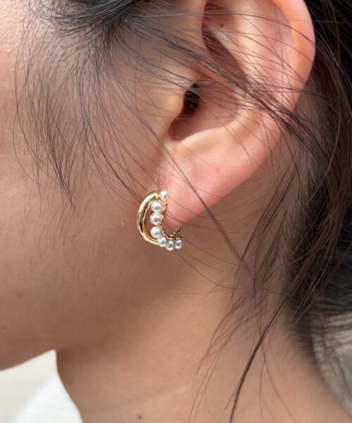 GOLDY（ゴールディ）の「〈GOLDY/ゴールディ〉2連パールコンビイヤリング（イヤリング・レディース・ゴールド/シルバー・FREE）」の6枚目の写真