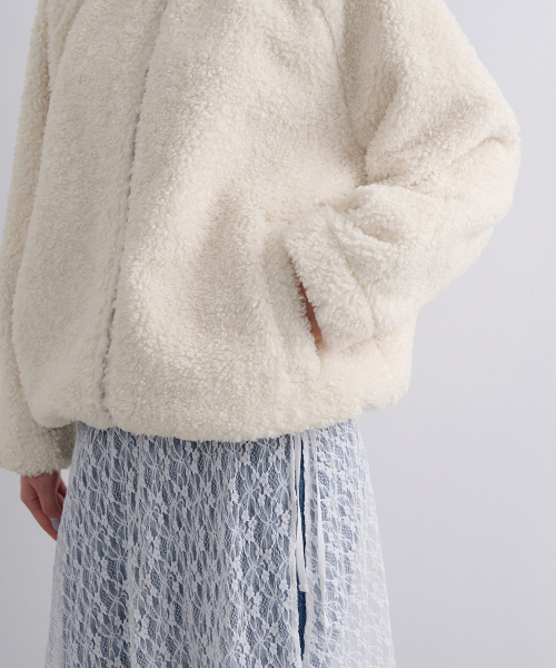MUSINSA STANDARD WOMAN（ムシンサスタンダードウーマン）の「ウィメンズオーバーサイズテディフリースハイネックジップアップジャケット[クリーム]（その他アウター・レディース・その他・LARGE/MEDIUM/SMALL/X-SMALL）」の5枚目の写真
