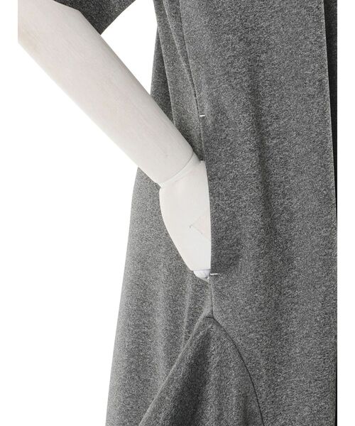 UN3D.（アンスリード）の「ASYMMETRY RUFFLE JERSEY OP / アシンメトリーラッフルジャージーワンピース（ワンピース・レディース・ブラック/グレー・38/36）」の18枚目の写真