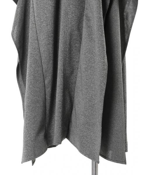 UN3D.（アンスリード）の「ASYMMETRY RUFFLE JERSEY OP / アシンメトリーラッフルジャージーワンピース（ワンピース・レディース・ブラック/グレー・38/36）」の19枚目の写真