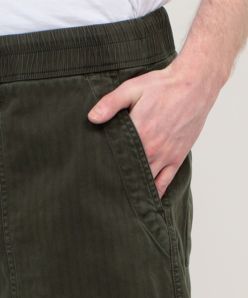 JAMES PERSE(ジェームスパース)の「ヘリンボーンツイルユーティリティショートパンツ MHBS4302(その他パンツ・メンズ・グリーン/ベージュ・1/2/0/3)」の9枚目の写真