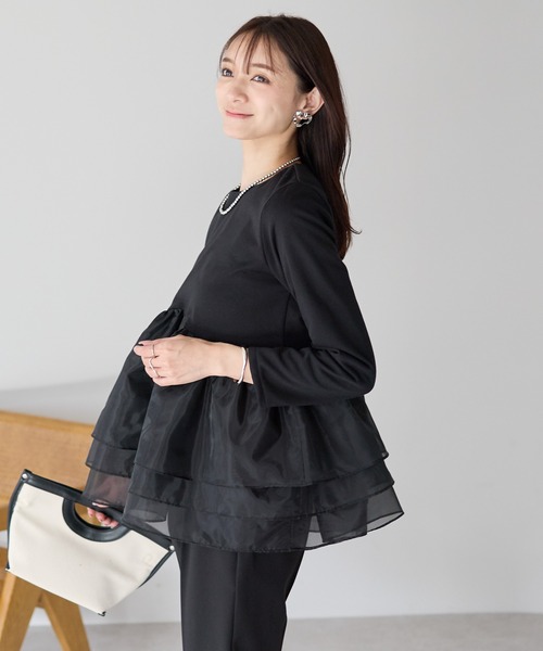 Neige(ネージュ)の「エアリーチュールペプラムトップス(Tシャツ/カットソー・レディース・グレー/ブラック・ONE SIZE)」の5枚目の写真