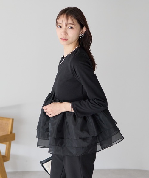 Neige(ネージュ)の「エアリーチュールペプラムトップス(Tシャツ/カットソー・レディース・グレー/ブラック・ONE SIZE)」の6枚目の写真