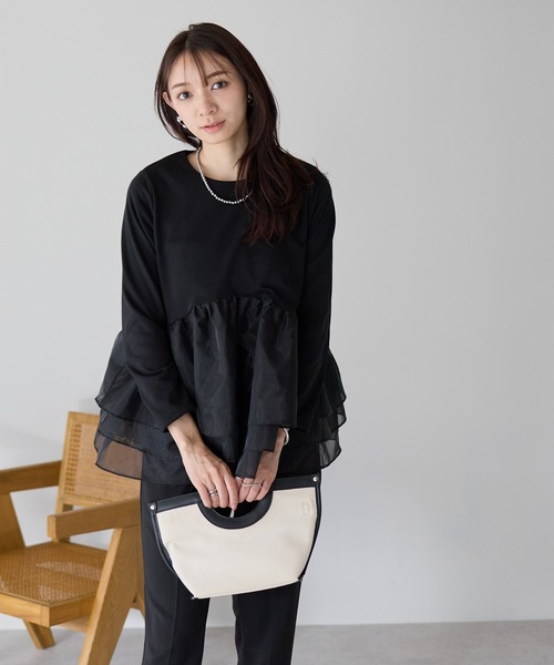 Neige(ネージュ)の「エアリーチュールペプラムトップス(Tシャツ/カットソー・レディース・グレー/ブラック・ONE SIZE)」の17枚目の写真