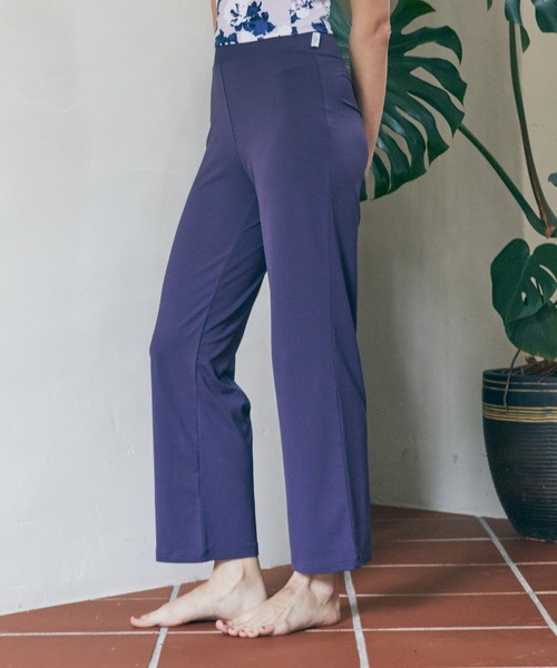 Julier Yoga and Relax(ジュリエヨガアンドリラックス)の「Julier エコシーベア天フレアレギンス(レギンス/スパッツ・レディース・パープル/ブラック・1/0)」の12枚目の写真