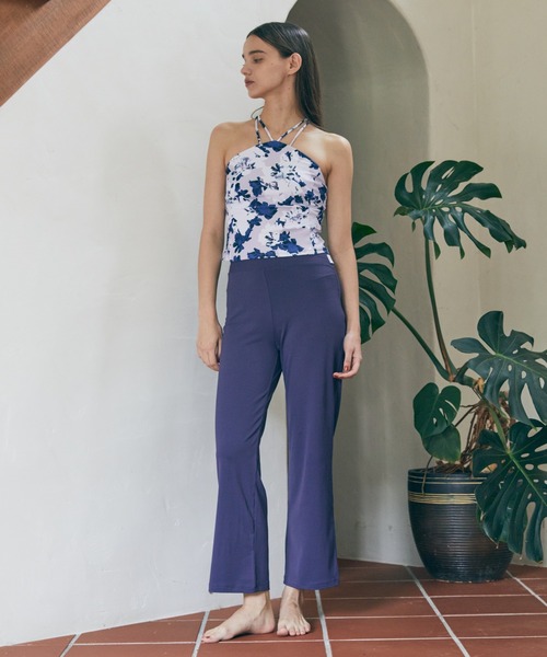 Julier Yoga and Relax(ジュリエヨガアンドリラックス)の「Julier エコシーベア天フレアレギンス(レギンス/スパッツ・レディース・パープル/ブラック・1/0)」の14枚目の写真