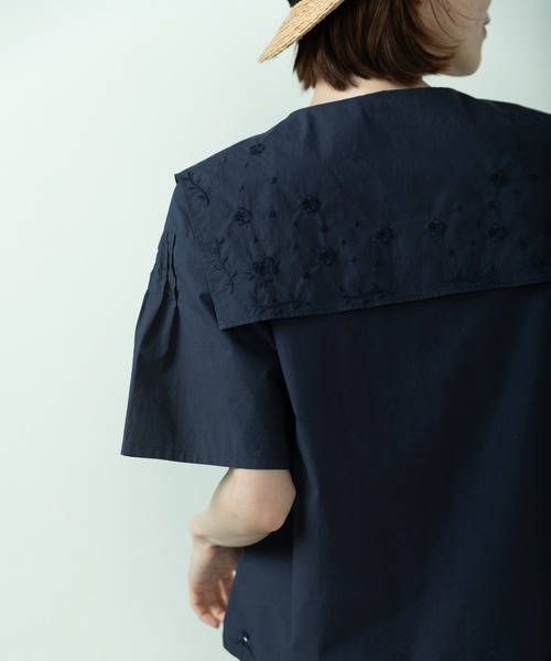PAR ICI(パーリッシィ)の「お花カットワーク刺繍セーラーブラウス(シャツ/ブラウス・レディース・ホワイト/ネイビー・FREE)」の8枚目の写真