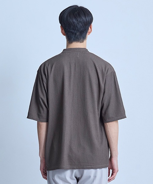 UNION STATION（ユニオンステーション）の「【WEB限定】シア―5分袖ボタンレスカーディガン＜ストレッチ・ハンドウォッシャブル・接触冷感・通気性＞（Tシャツ/カットソー・メンズ・チャコールグレー/ベージュ/ブラウン/ブラック・L/M）」の22枚目の写真