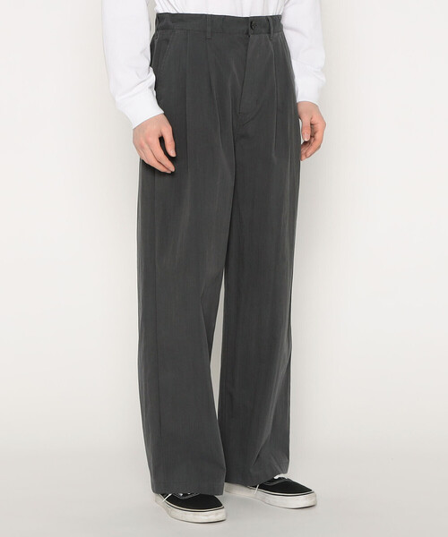 DANTON(ダントン)の「Men’s C/N Twill Double Pleated Easy Pants(チノパンツ・メンズ・ベージュ/チャコール/オリーブ・42/40/44)」の5枚目の写真