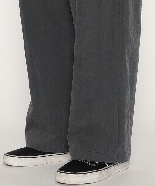 DANTON(ダントン)の「Men’s C/N Twill Double Pleated Easy Pants(チノパンツ・メンズ・ベージュ/チャコール/オリーブ・42/40/44)」の13枚目の写真