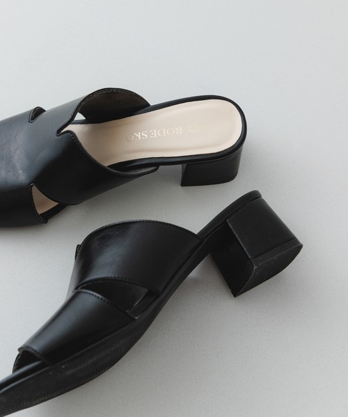 RODE SKO（ロデスコ）の「デザインカットアッパーミュール（サンダル・レディース・ブラウン/ブラック・37/36/38）」の7枚目の写真