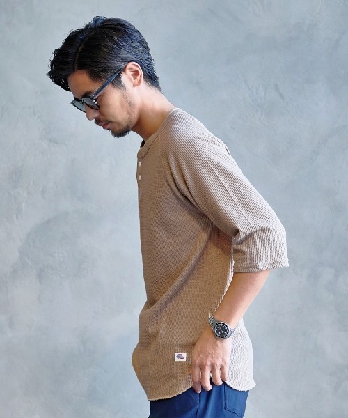 JEMORGAN(ジェーイーモーガン)の「『JEMORGAN LONG JOHNS/ジェーイーモーガンロングジョーンズ』CVCワッフル7分袖ラグランヘンリーTシャツ【+】(Tシャツ/カットソー・メンズ・モカ/ネイビー/ブラック/カーキ/杢グレー/ナチュラル/オフホワイト・L/XL/M)」の12枚目の写真
