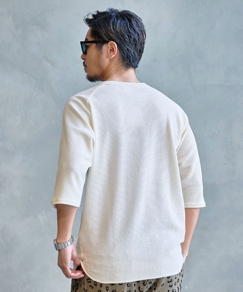 JEMORGAN(ジェーイーモーガン)の「『JEMORGAN LONG JOHNS/ジェーイーモーガンロングジョーンズ』CVCワッフル7分袖ラグランヘンリーTシャツ【+】(Tシャツ/カットソー・メンズ・モカ/ネイビー/ブラック/カーキ/杢グレー/ナチュラル/オフホワイト・L/XL/M)」の16枚目の写真