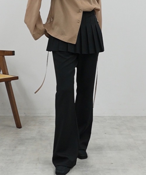 STYLEMIXER(スタイルミキサー)の「プリーツスカートレイヤードパンツ(スラックス・レディース・ブラック/ライトベージュ/ライトカーキ・SMALL/MEDIUM)」の1枚目の写真
