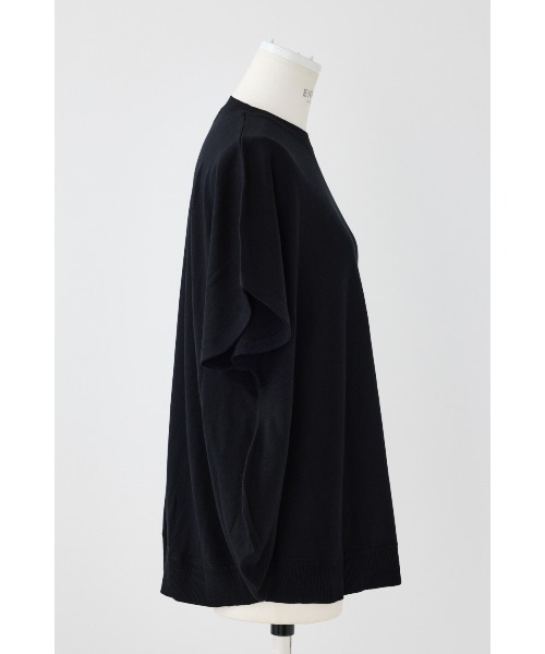 ENFOLD（エンフォルド）の「CURVE PULLOVER（ニット/セーター・レディース・ホワイト/ブラック・38）」の8枚目の写真