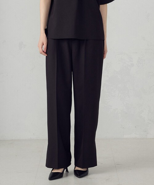 COMME CA ISM（コムサイズム）の「【ＵＶカット・吸汗速乾・接触冷感】ki re ri ポリエステルストレッチドライツイル ストレートパンツ/セットアップ対応（その他パンツ・レディース・ベージュ/ブラック・SMALL/MEDIUM/LARGE）」の2枚目の写真