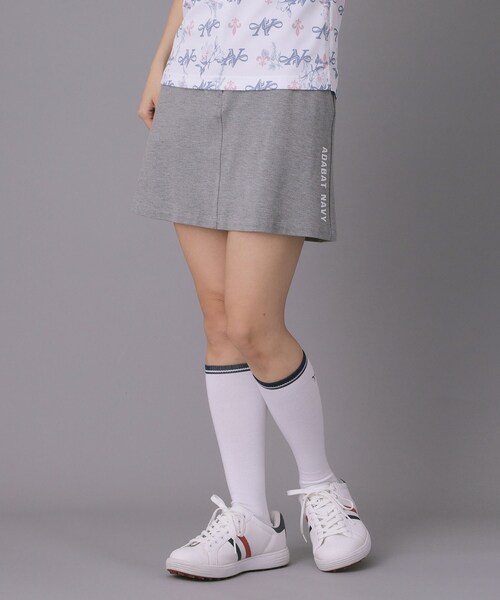 adabat(アダバット)の「【ADABAT NAVY】UVポンチAラインスカート(スカート・レディース・グレー/ホワイト/ネイビー・42/40/38)」の2枚目の写真