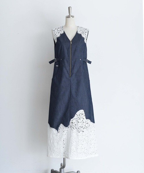 Eimee Law(エイミーロウ)の「レーストリムデニムワンピース(ワンピース・レディース・ブルー/ネイビー/ブラック・FREE)」の3枚目の写真