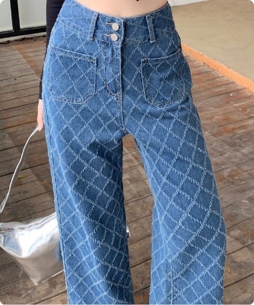 I.O.E（アイオイ）の「ダイヤパターン ハイウエストデニム（デニムパンツ・レディース・ブラック/ブルー・MEDIUM/LARGE/SMALL）」の6枚目の写真