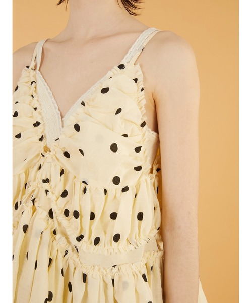 crinkle crinkle crinkle（クリンクルクリンクルクリンクル）の「【crinkle crinkle crinkle】frill gather volume camisole/フリルギャザーボリュームキャミソール（キャミソール・レディース・ベージュ/ブラック・FREE）」の4枚目の写真