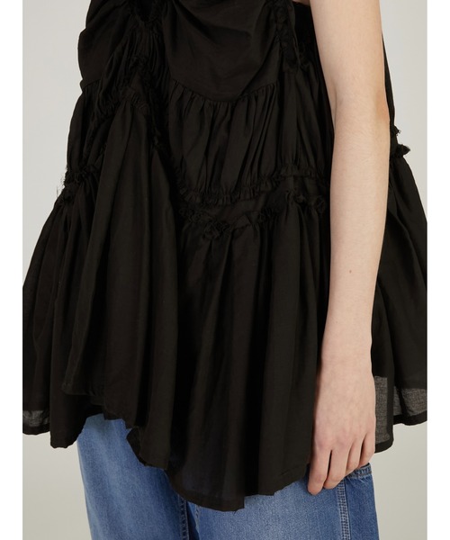 crinkle crinkle crinkle（クリンクルクリンクルクリンクル）の「【crinkle crinkle crinkle】frill gather volume camisole/フリルギャザーボリュームキャミソール（キャミソール・レディース・ベージュ/ブラック・FREE）」の14枚目の写真