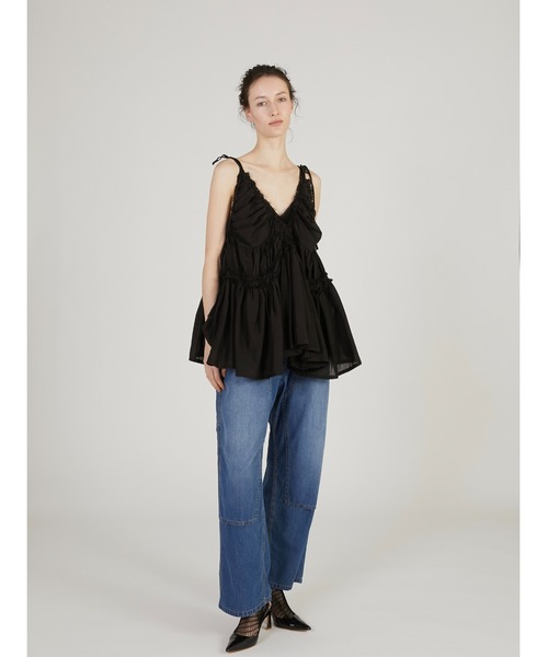 crinkle crinkle crinkle（クリンクルクリンクルクリンクル）の「【crinkle crinkle crinkle】frill gather volume camisole/フリルギャザーボリュームキャミソール（キャミソール・レディース・ベージュ/ブラック・FREE）」の12枚目の写真