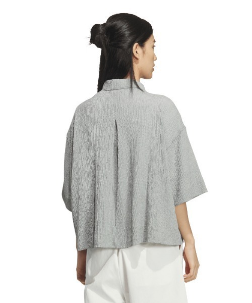 adidas(アディダス)の「【adidas×アルペン限定モデル】アディダス adidas SOFTLUX シアー ルーズフィット 襟付き 半袖シャツ(シャツ/ブラウス・レディース・オフホワイト/グリーン/ブラック/ライラック・S/M/L/XL)」の17枚目の写真