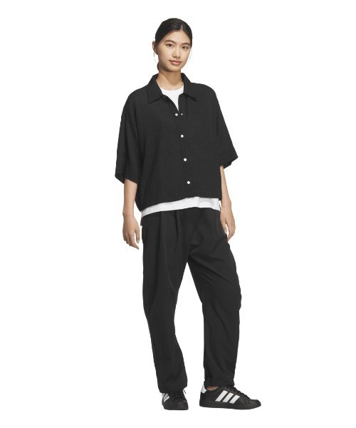 adidas(アディダス)の「【adidas×アルペン限定モデル】アディダス adidas SOFTLUX シアー ルーズフィット 襟付き 半袖シャツ(シャツ/ブラウス・レディース・オフホワイト/グリーン/ブラック/ライラック・S/M/L/XL)」の20枚目の写真