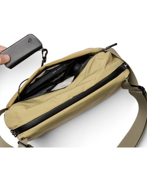 Bellroy(ベルロイ)の「bellroy/ベルロイ/Bellroy Venture Sling 6L ボディバッグ ウェストポーチ(ボディバッグ/ウエストポーチ・メンズ・グレー/ダークグリーン/タン・ONE SIZE)」の14枚目の写真