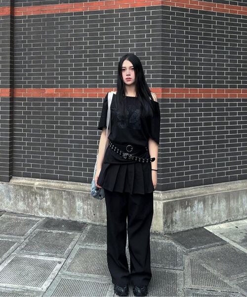 CHICKS(チックス)の「ノッティングヒルフェミニンワンショルダー半袖(3Color)(Tシャツ/カットソー・レディース・ブラック/ホワイト/ライトグレー・FREE)」の17枚目の写真