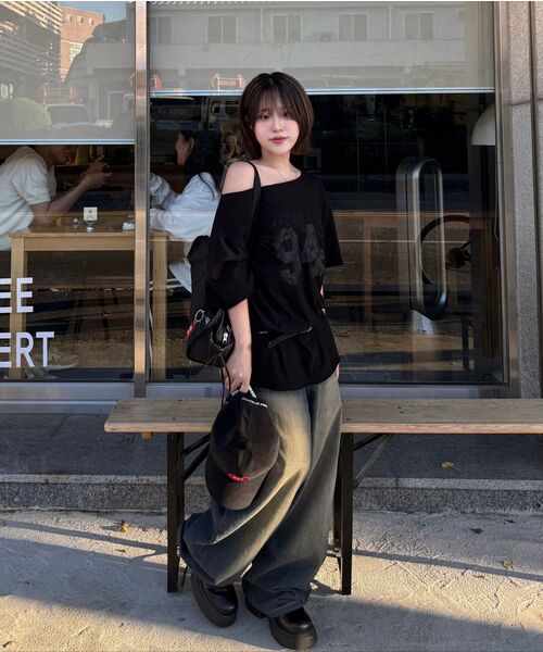 CHICKS(チックス)の「ノッティングヒルフェミニンワンショルダー半袖(3Color)(Tシャツ/カットソー・レディース・ブラック/ホワイト/ライトグレー・FREE)」の20枚目の写真