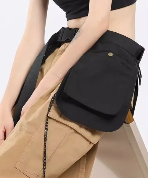 deux amour（ドゥーザムール）の「ポケットウエストベルトバッグ（ボディバッグ/ウエストポーチ・レディース・ブラック・FREE）」の10枚目の写真