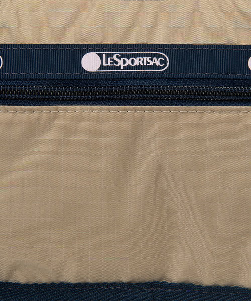 LeSportsac(レスポートサック)の「SMALL EVERYDAY BAG スペクテイターボーン/ネイビー(ショルダーバッグ・レディース・ベージュ・FREE)」の10枚目の写真
