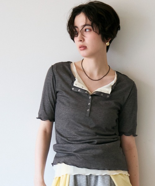 Trish(トリッシュ)の「シアーテレコメローヘンリーネックプルオーバー(Tシャツ/カットソー・レディース・グレー/アイボリー・FREE)」の2枚目の写真