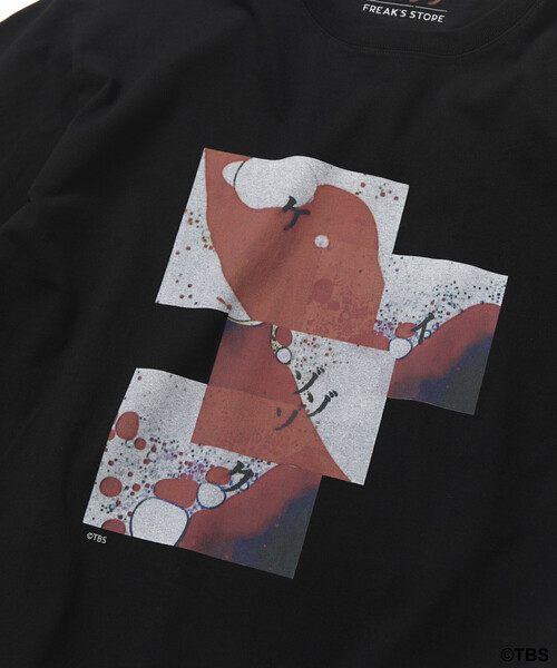 FREAK'S STORE(フリークスストア)の「TBSドラマ『ケイゾク』コラボ 「LOGO」 コラージュアートプリント ショートスリーブ クルーネックTシャツ(Tシャツ/カットソー・メンズ・ブラック/ホワイト・X-LARGE/LARGE/MEDIUM)」の4枚目の写真