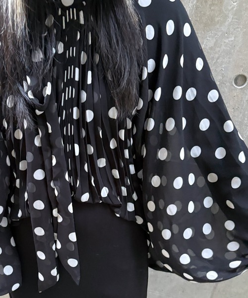 Narcissus（ナルシス）の「【Narcissus】ドットプリーツブラウス（シャツ/ブラウス・レディース・ブラック/ホワイト・FREE）」の16枚目の写真