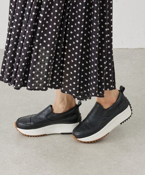 BEARDSLEY（ビアズリー）の「レザースリッポン（スニーカー・レディース・ホワイト/ブラック系その他2・24cm/25cm/24.5cm/23.5cm/23cm/22.5cm）」の15枚目の写真