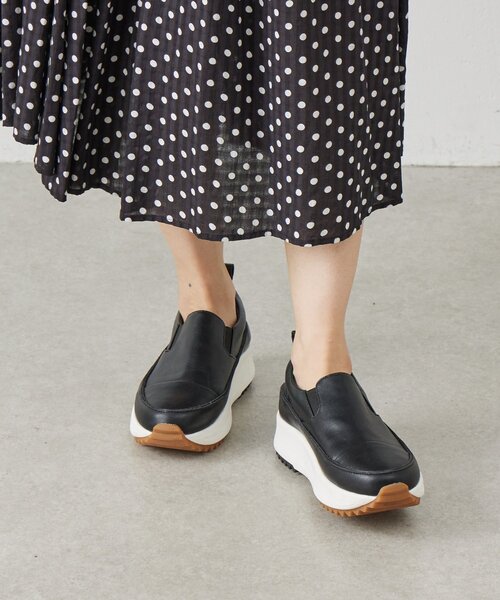 BEARDSLEY（ビアズリー）の「レザースリッポン（スニーカー・レディース・ホワイト/ブラック系その他2・24cm/25cm/24.5cm/23.5cm/23cm/22.5cm）」の16枚目の写真