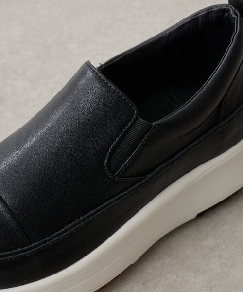 BEARDSLEY（ビアズリー）の「レザースリッポン（スニーカー・レディース・ホワイト/ブラック系その他2・24cm/25cm/24.5cm/23.5cm/23cm/22.5cm）」の8枚目の写真