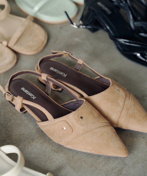 Kastane(カスタネ)の「スタッズトゥパンプス(パンプス・レディース・サンドベージュ/ブラック・37/36/38)」の2枚目の写真