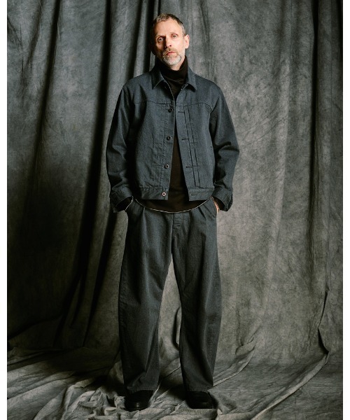 wjk(ダヴルジェイケイ)の「wide banana denim(OW)(デニムパンツ・メンズ・チャコールグレー/インディゴブルー・SMALL/MEDIUM/LARGE/X-LARGE)」の13枚目の写真