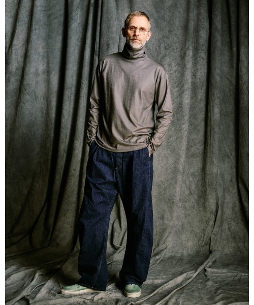 wjk(ダヴルジェイケイ)の「wide banana denim(OW)(デニムパンツ・メンズ・チャコールグレー/インディゴブルー・SMALL/MEDIUM/LARGE/X-LARGE)」の16枚目の写真