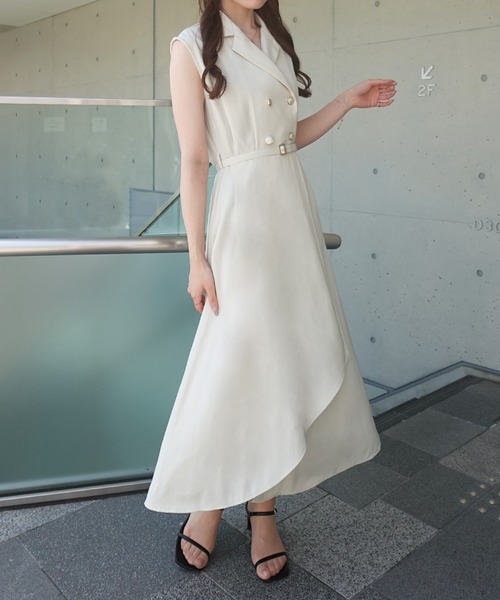 SOELA(ソエラ)の「【INGNI SOELA】金ボタントレンチワンピース WEB限定(ワンピース・レディース・アイボリー/ベージュ/ネイビー/ブラック・M)」の2枚目の写真