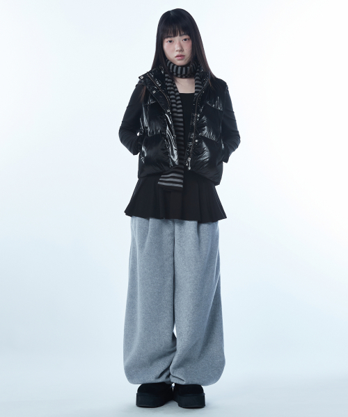MUSINSA STANDARD WOMAN（ムシンサスタンダードウーマン）の「ウーマンズデイリープーパーシャイニークロップパディングベスト[ブラック]（ダウンベスト・レディース・その他・MEDIUM/LARGE/SMALL/X-SMALL）」の5枚目の写真