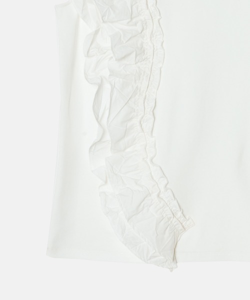 LE CIEL BLEU(ルシェルブルー)の「ラッフルディテールスリーブレスTシャツ / Ruffle Detail Sleeveless T-Shirt(Tシャツ/カットソー・レディース・ブラック/オフホワイト・36)」の10枚目の写真