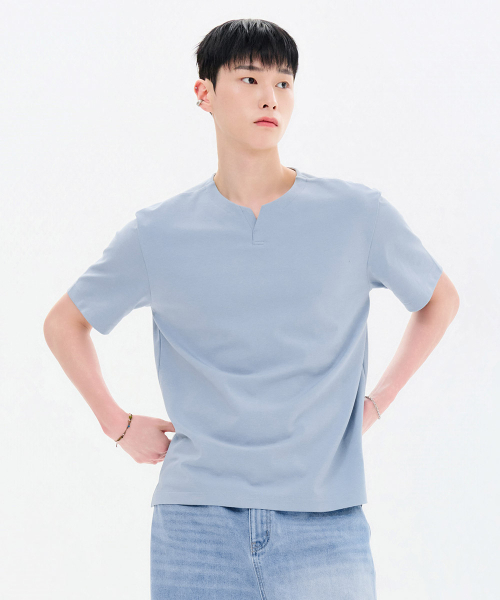CHASECULT(チェイスカルト)の「男性ネックバリエーション半袖Tシャツ-FBZK5807C0D(Tシャツ/カットソー・メンズ・スカイブルー・100/105/110/115/95)」の4枚目の写真